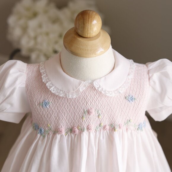Reserve: Girls Pink Smocked Dress Heirloom Floral Embroidery 12m Portrait New - Picture 2 of 5